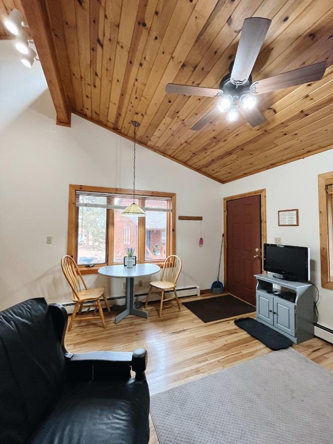 Cozy Cabin Suite Bed And Breakfast Woodland Park Dış mekan fotoğraf